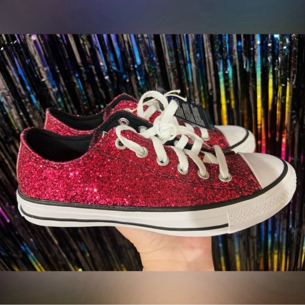 Women’s customized PINK GLITTER converse - Picture 2 of 5